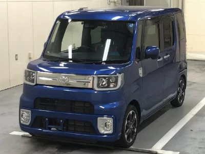 Toyota Pixis Mega