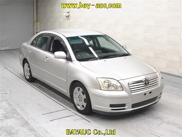 Toyota Avensis  с аукциона в Японии