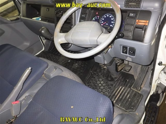 Mitsubishi Fuso Canter  с аукциона в Японии