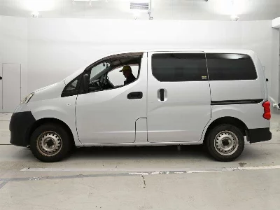 Nissan NV200 VANETTE VAN