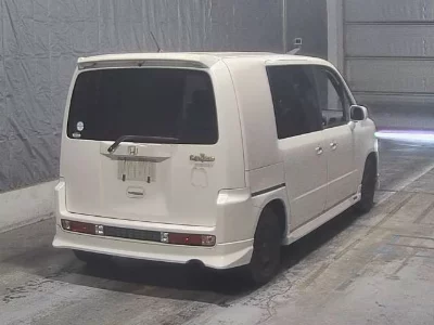 Honda Mobilio Spike