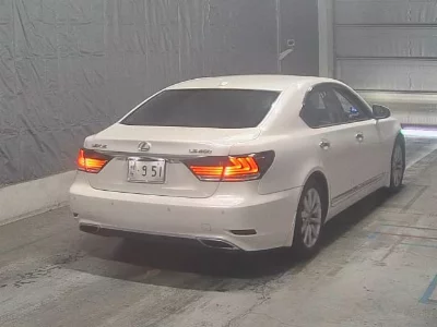 Lexus LS460L