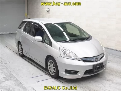 Honda FIT SHUTTLE HYBRID