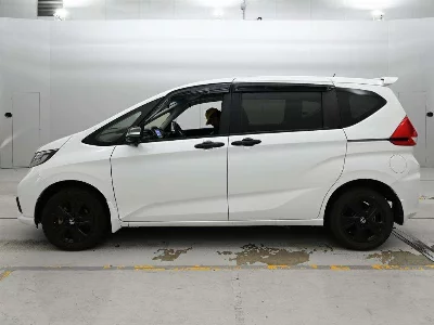 Honda FREED + HYBRID