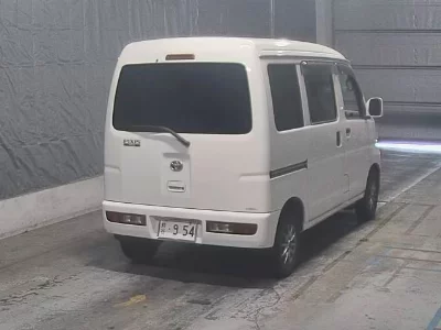 Toyota Pixis Van