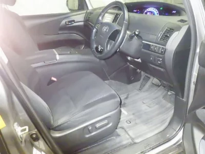 TOYOTA ESTIMA HYBRID