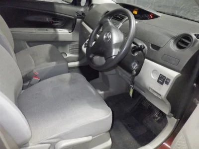 Toyota Passo Sette