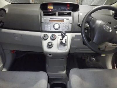 Toyota Passo Sette