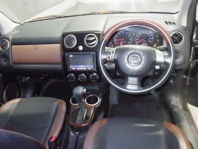 Mazda Verisa