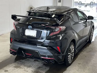 TOYOTA C-HR