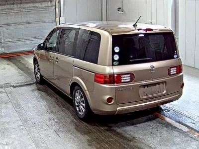 Nissan Lafesta