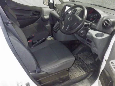 Nissan NV200 VANETTE VAN