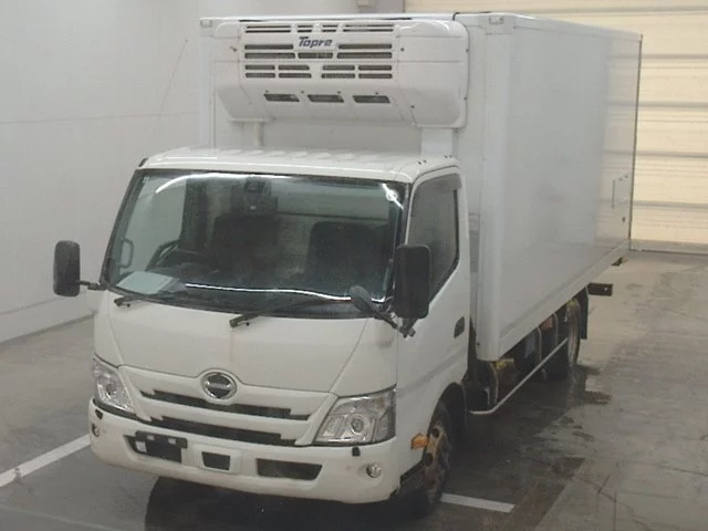 Hino Dutro  с аукциона в Японии
