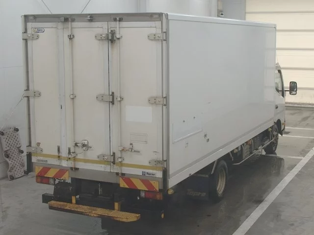 Hino Dutro  с аукциона в Японии