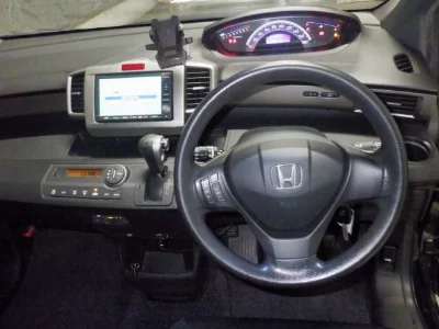 Honda Freed Spike