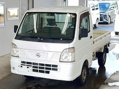 Nissan NT100 Clipper