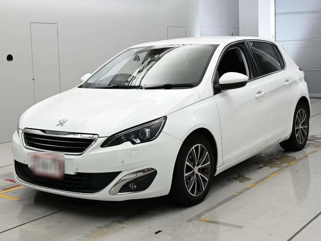 Peugeot 308  с аукциона в Японии