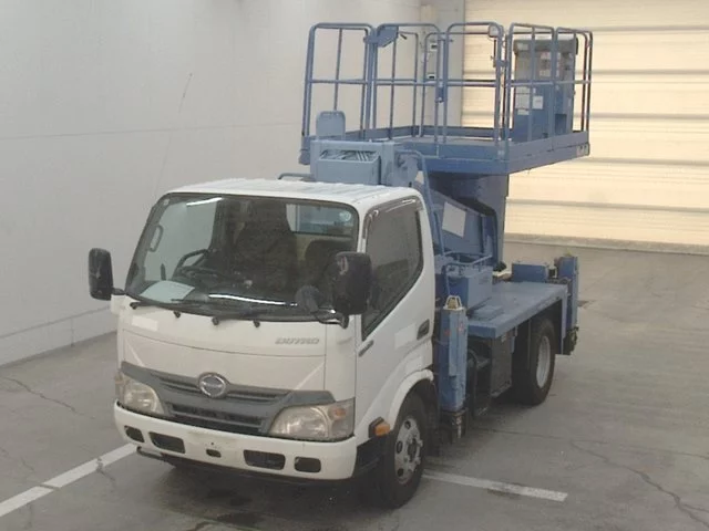 Hino Dutro  с аукциона в Японии