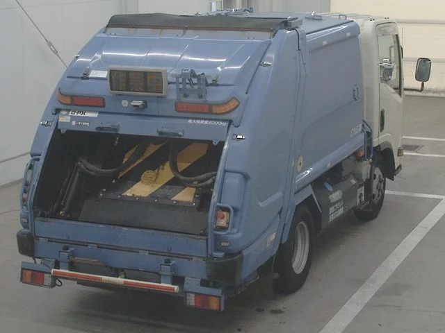 Isuzu Elf  с аукциона в Японии