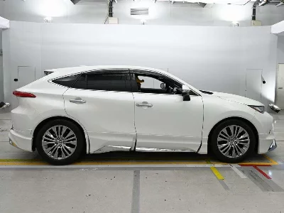 Toyota HARRIER HYBRID