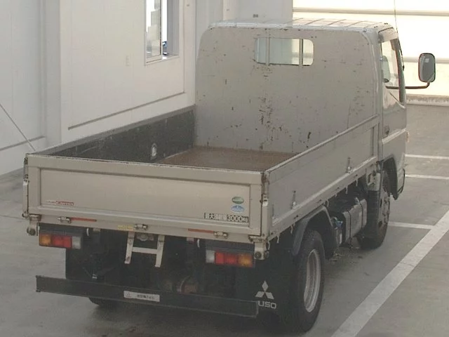 Mitsubishi Fuso Canter  с аукциона в Японии