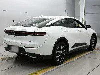 Цена авто Toyota Crown Crossover с аукционов Японии, номер кузова AZSH35, пробег 30 000, оценка 3