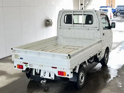 Nissan NT100 Clipper