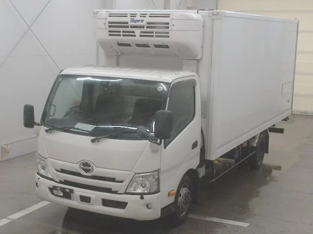 Hino Dutro  с аукциона в Японии