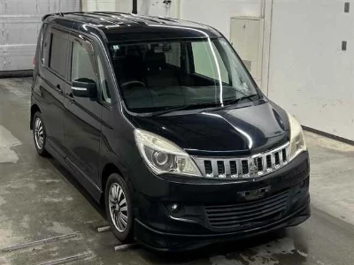 Mitsubishi Delica D:2