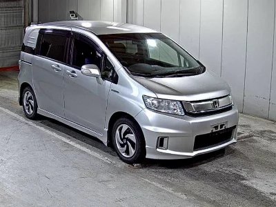 Honda Freed Spike