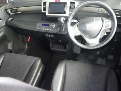 Honda Freed Spike