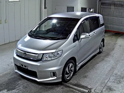 Honda Freed Spike