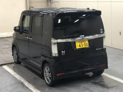 Honda N BOX CUSTOM