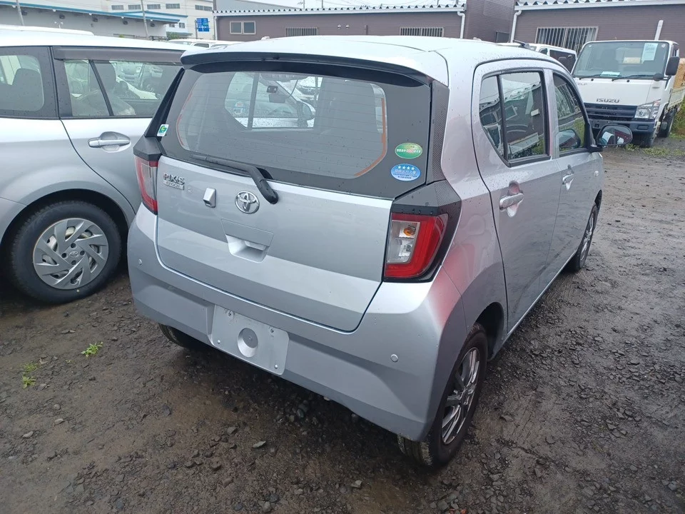 Toyota Pixis Epoch  с аукциона в Японии