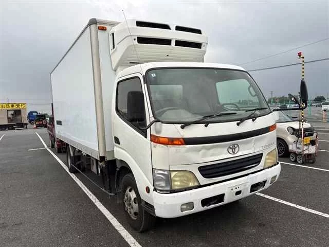 Toyota ToyoAce  с аукциона в Японии