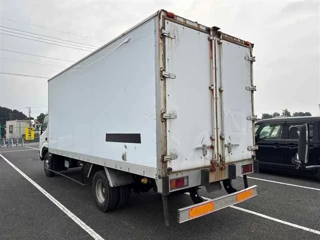 Toyota ToyoAce  с аукциона в Японии