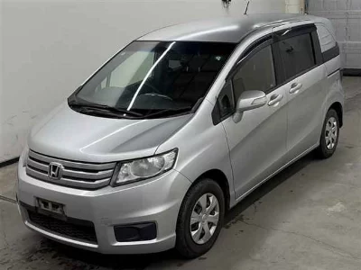 Honda Freed Spike