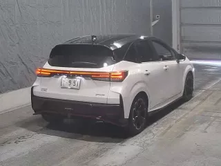 Nissan Aura