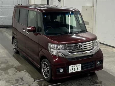 Honda N BOX CUSTOM