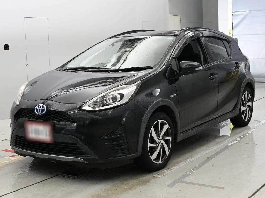 Toyota Aqua  с аукциона в Японии