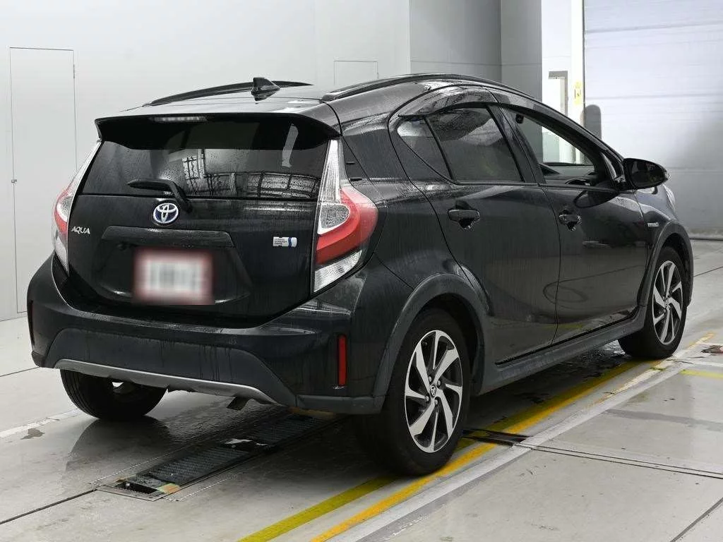 Toyota Aqua  с аукциона в Японии