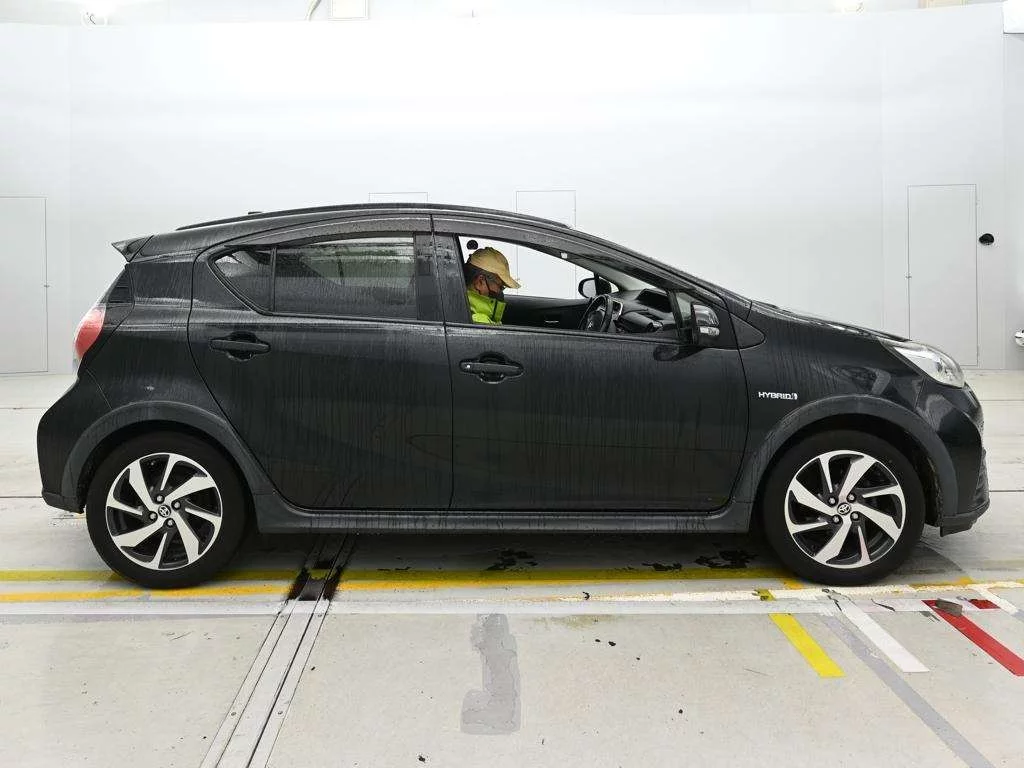Toyota Aqua  с аукциона в Японии