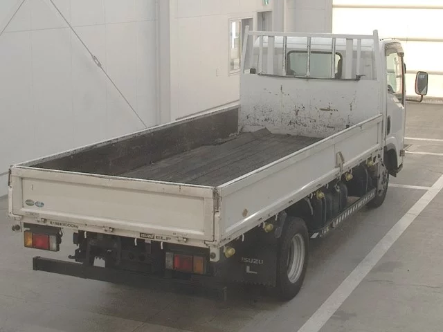 Isuzu Elf  с аукциона в Японии