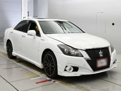 TOYOTA CROWN HYBRID