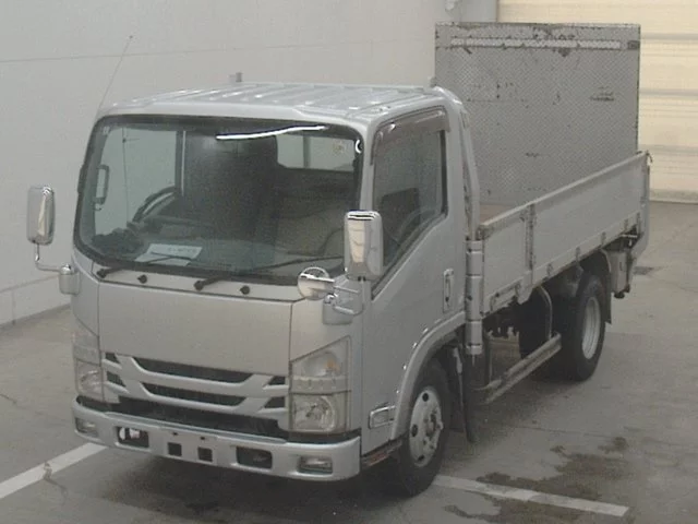 Isuzu Elf  с аукциона в Японии
