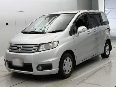 Honda Freed Spike