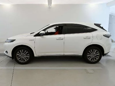 Toyota HARRIER HYBRID