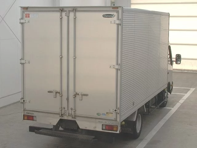 Toyota Dyna  с аукциона в Японии