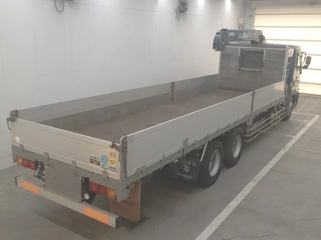 Nissan UD  с аукциона в Японии