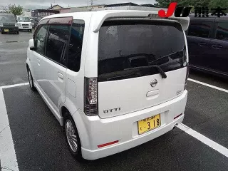 Nissan Otti